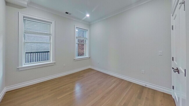 Foto del edificio - 10 Mount Hood Rd