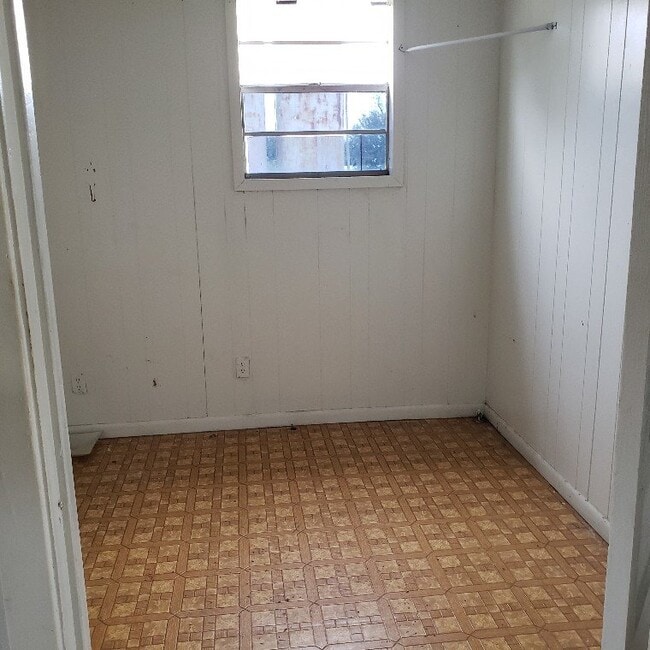 Building Photo - 2-Bedroom Duplex in Rayne, LA