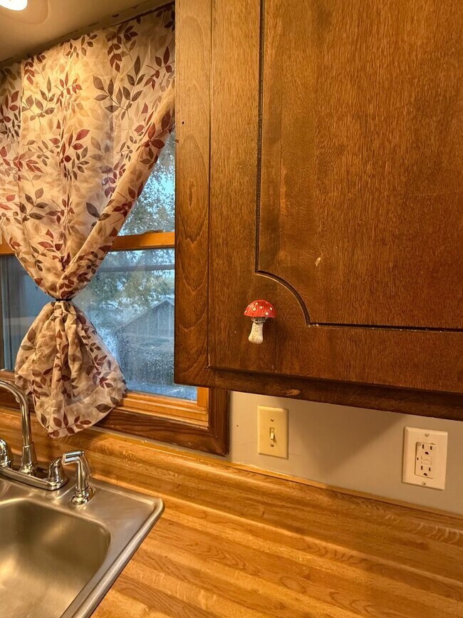 Foto del edificio - 133 Benton St