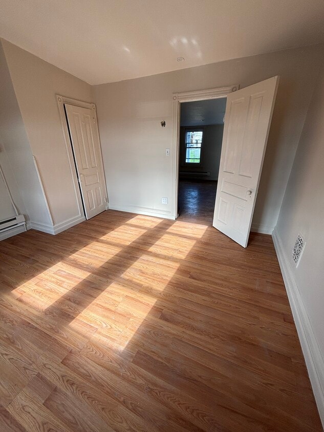 Room 1 - 919 N 12th St