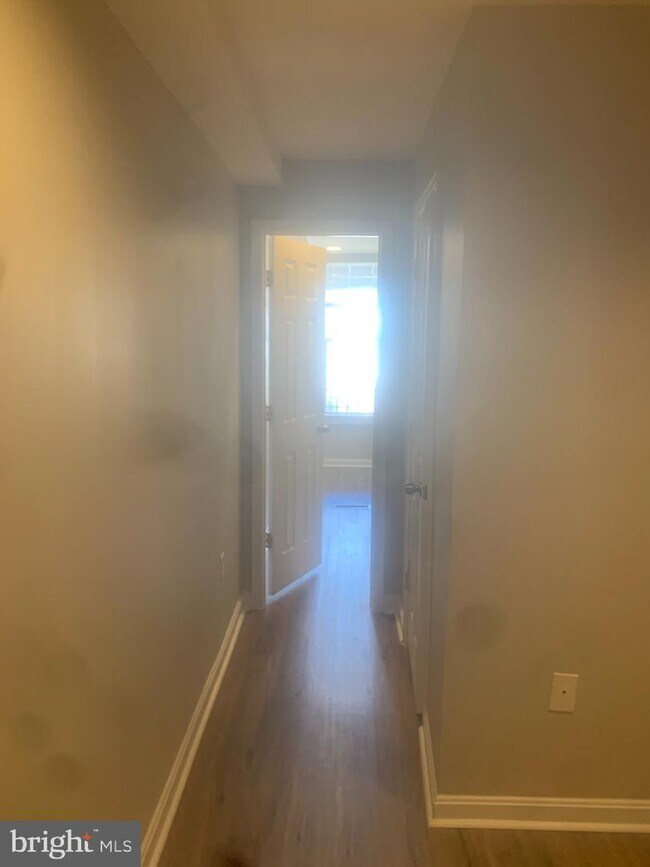 Foto del edificio - 637 Park Rd NW