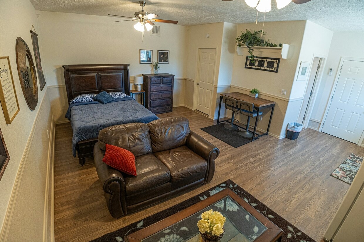Primary Photo - 27102 E Lucia Dr