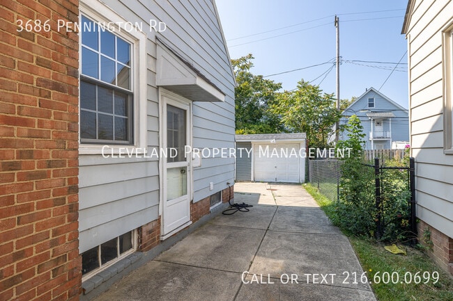 Building Photo - 3686 Pennington Rd