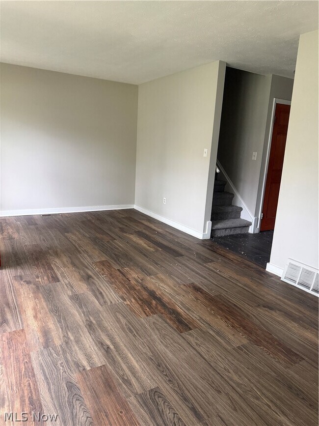 Foto del edificio - 9409 Manor Ave