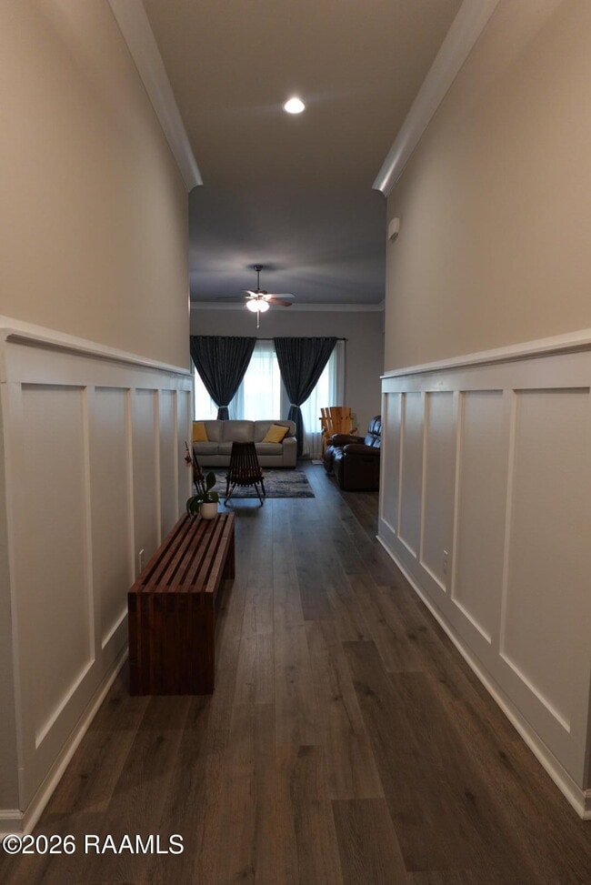 Building Photo - 401 Dua Ln