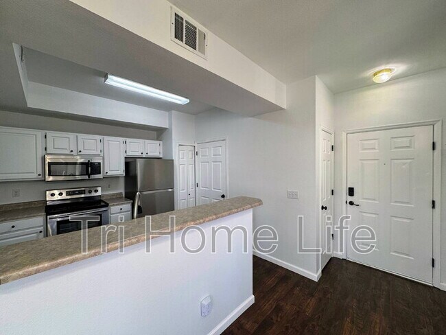 Foto del edificio - 12820 Ironstone Way