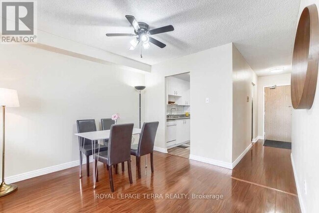 Building Photo - 4 Lisa St.