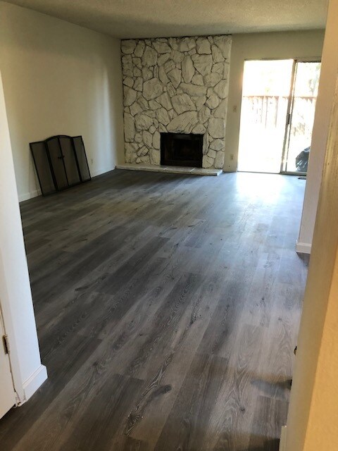 Foto del edificio - 134 Brenton Ct