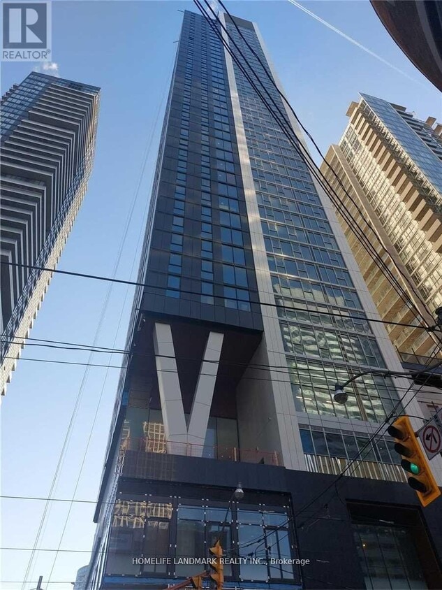 Photo principale - 357-2357 King St W
