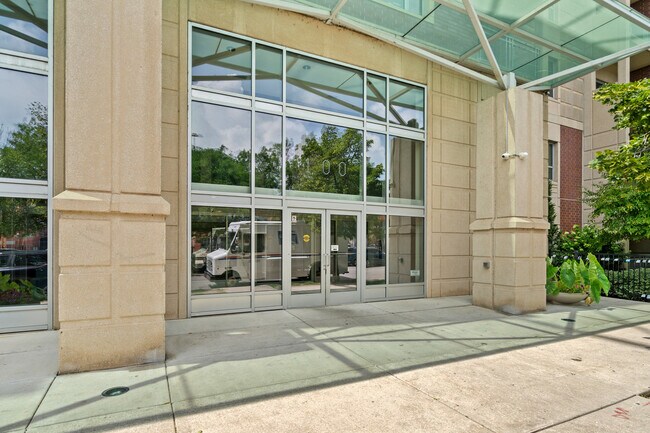 Foto del edificio - 100 N Hermitage Ave