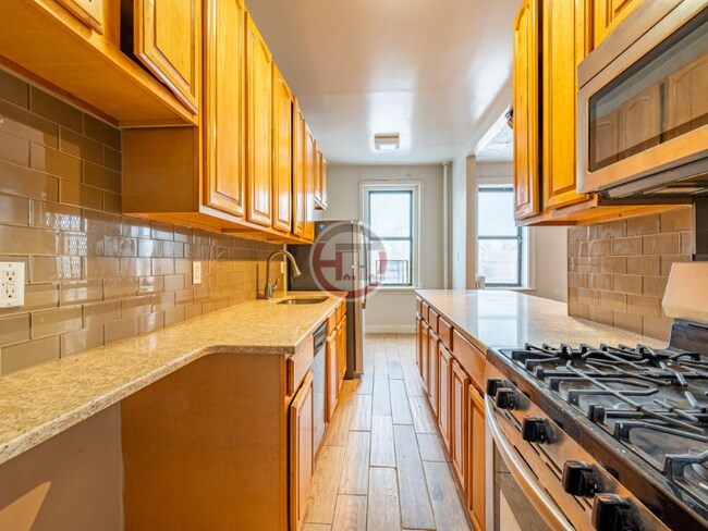Foto del edificio - 2199 Holland Ave