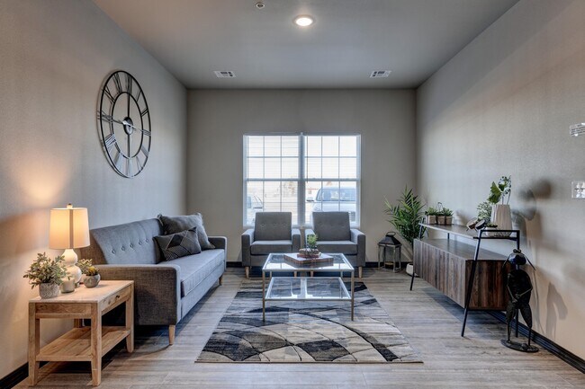 Foto del edificio - 5614 W 32nd St