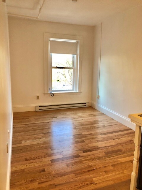 Foto del edificio - 1079 Beacon St