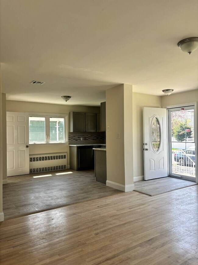 Foto del edificio - 527 Willowbrook Rd