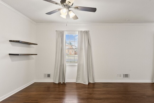 Foto del edificio - Idlewood Ranch Home Available Now - Massive Fenced Backyard