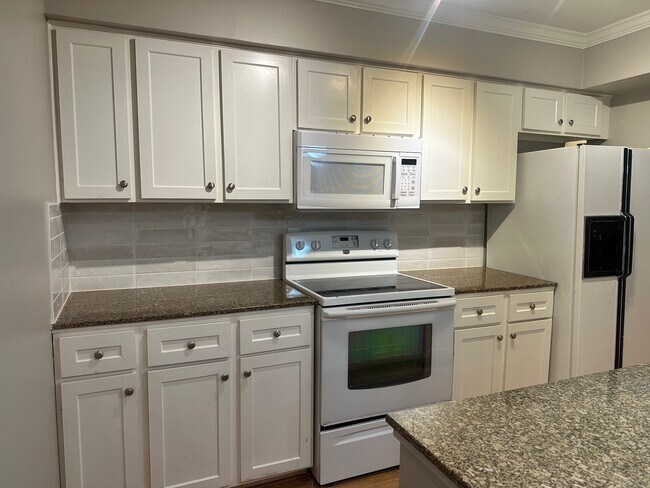 Foto del edificio - 4635 Wild Indigo St
