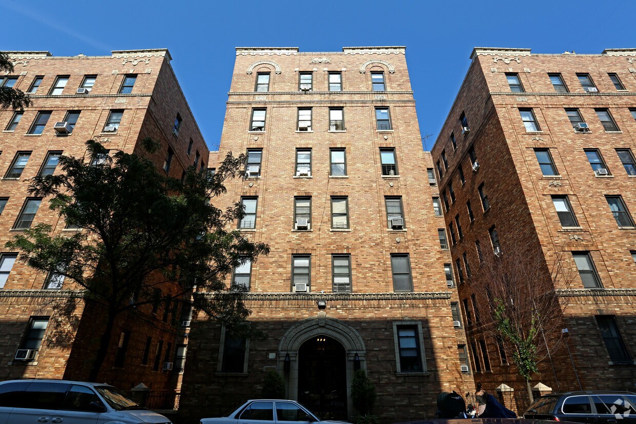 Building Photo - 97-99 Arden St