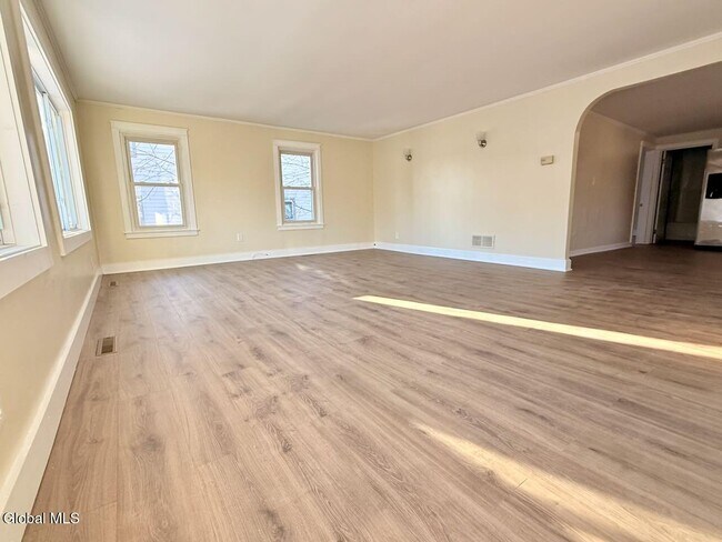 Foto del edificio - 314 Main St