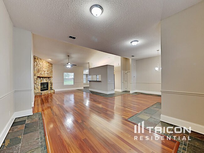 Foto del edificio - 477 Federal Hill Rd