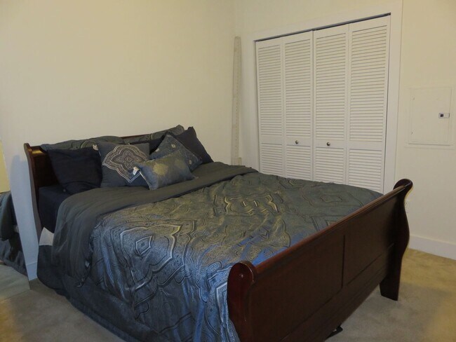Foto del edificio - 330-332 S. Juniper St