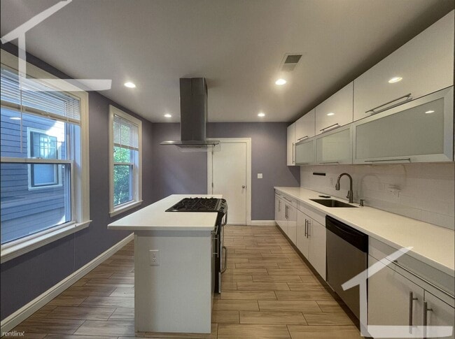 Building Photo - 3 br, 2 bath House - 20 Marie Ave