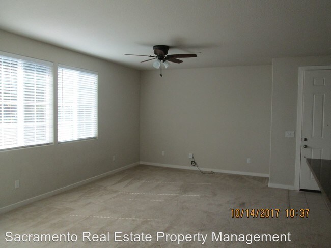 Building Photo - 190 Candela Cir