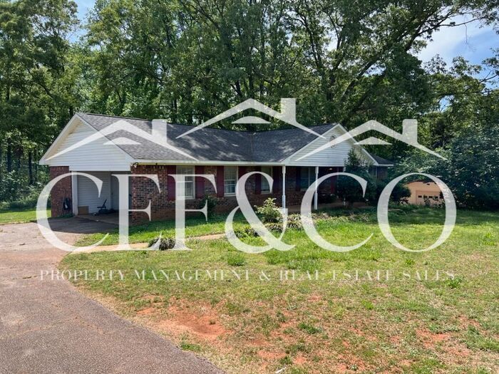Foto principal - 233 N Hill Dr