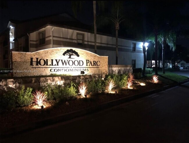 Foto del edificio - 550 S Park Rd