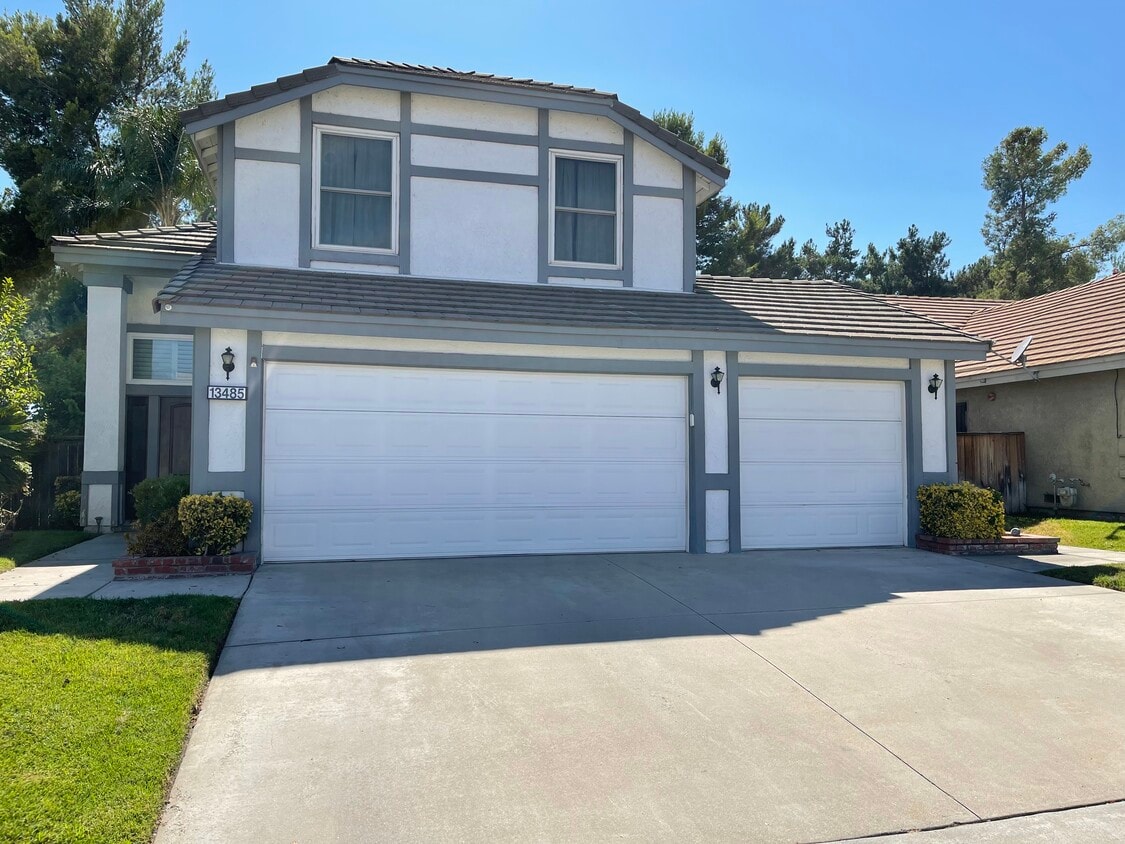 Photo - 13485 Banning St (Fontana, CA)