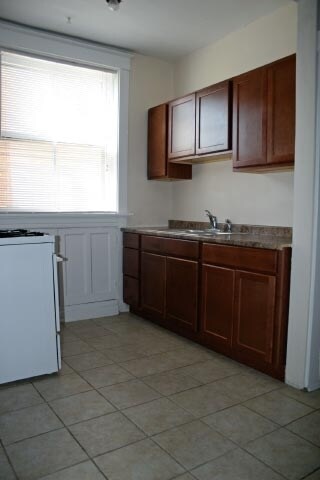 Cocina - 6516 Berthold Ave