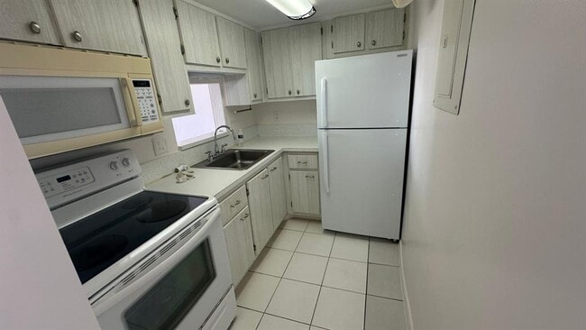Foto del edificio - 625 Antioch Ave
