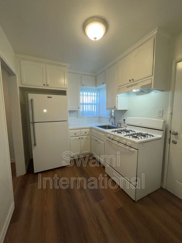 Foto del edificio - 724 W 80th St