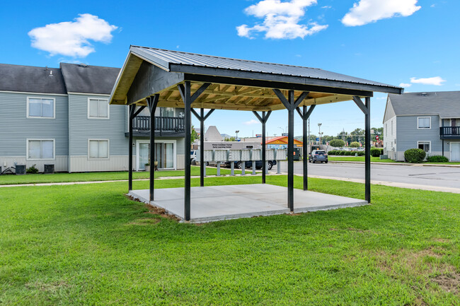 Building Photo - Blossom Wood Apartments