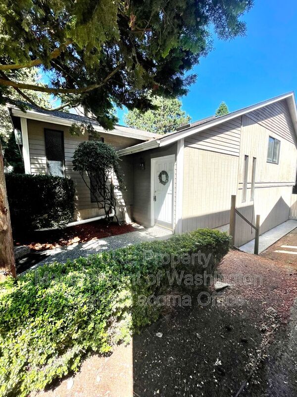 Foto principal - 14016 Lenora Pl N
