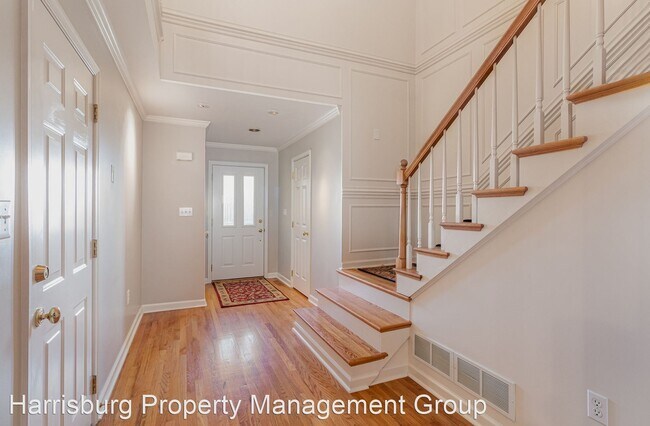 Foto del edificio - 2 br, 2.5 bath House - 2102 Brigade Rd
