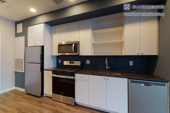 Building Photo - 79 Alexander St