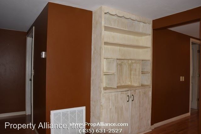 Building Photo - 3 br, 2 bath House - 8749 Northcove Drive