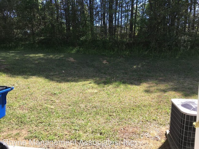 Building Photo - 231 Donald Ross Dr