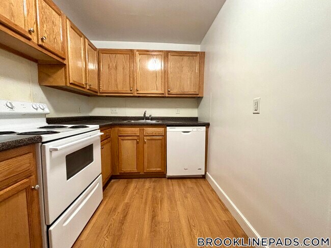 Foto del edificio - 312 Tappan St