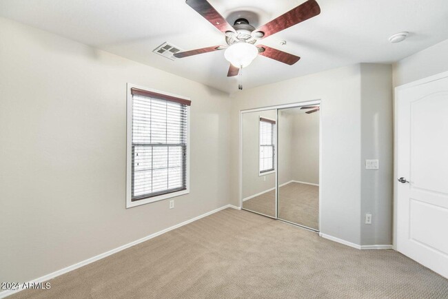 Building Photo - 2634 S Alpine Dr