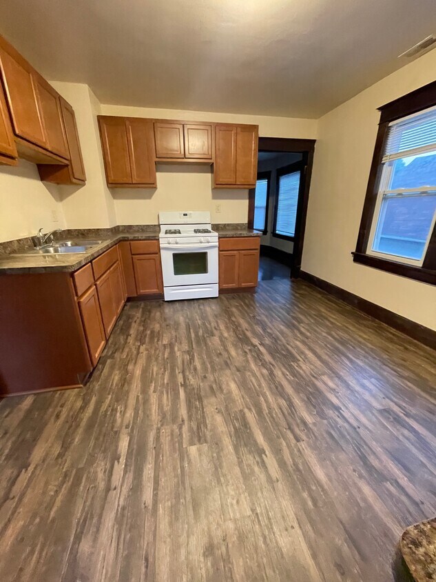 4610 17th Ave, Kenosha, WI 53140 Townhome Rentals in Kenosha WI