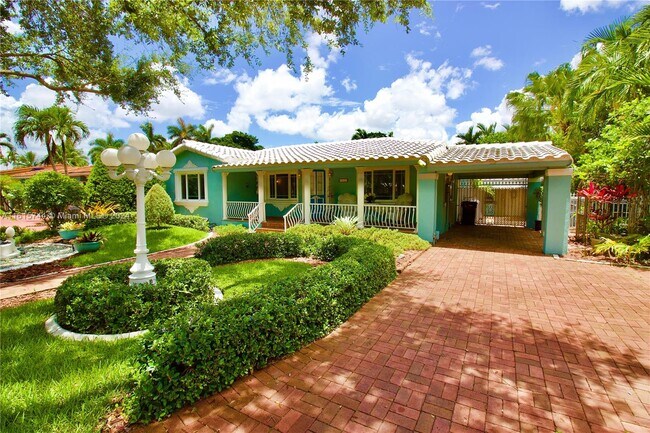 Foto del edificio - 937 Hunting Lodge Dr