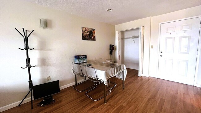 Foto del edificio - 90 Quincy Shore Dr
