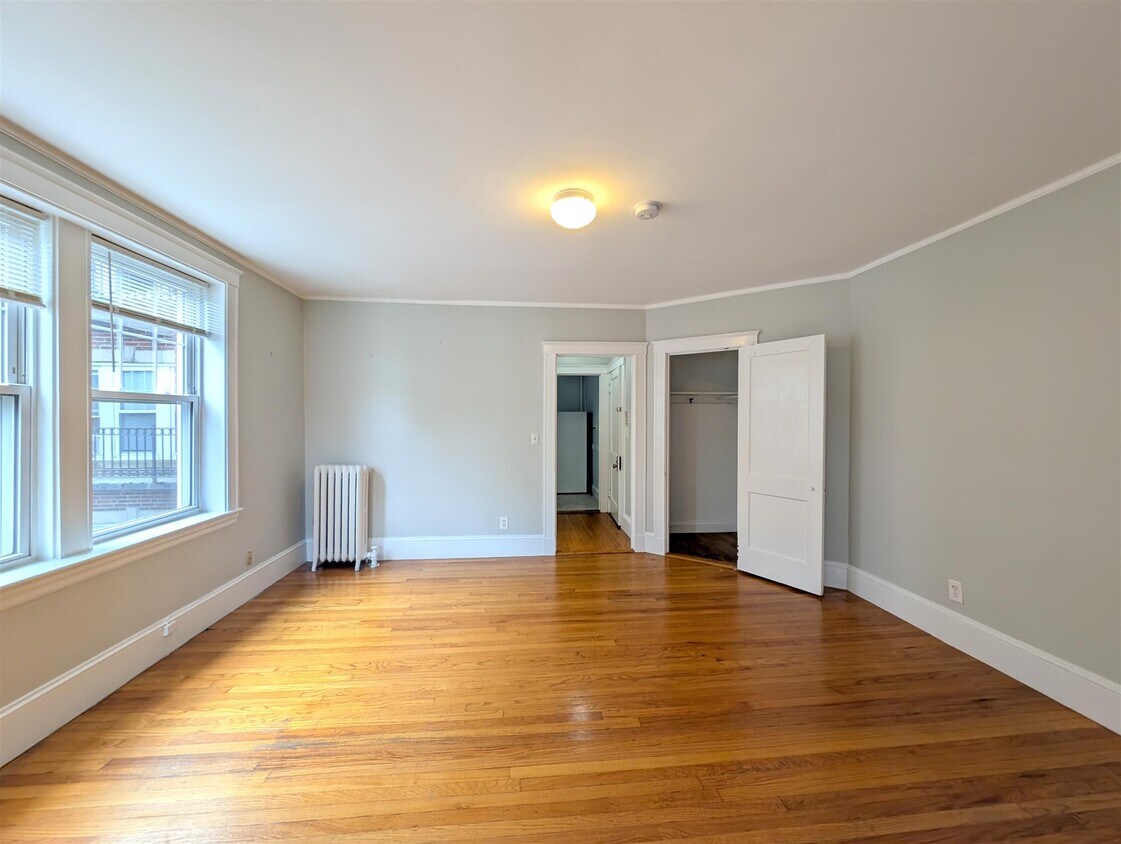 Foto principal - 145 Summer St