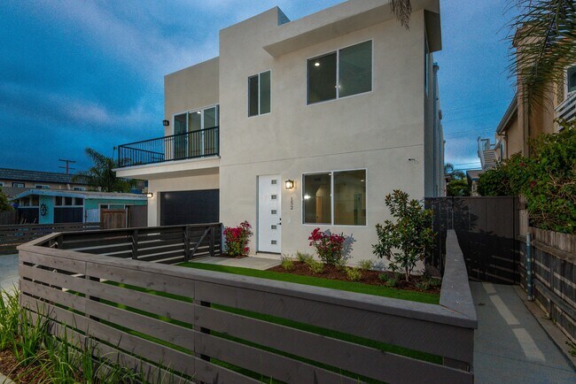 Foto del edificio - 152 Elder Ave