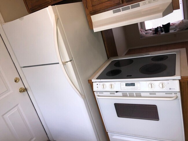 Foto del edificio - TS-Woodridge Duplex