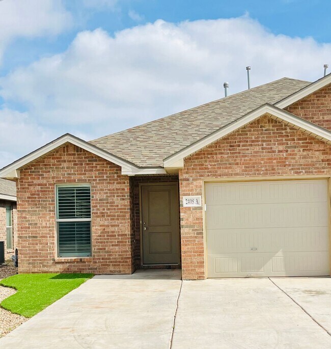 Building Photo - 2410 144th St