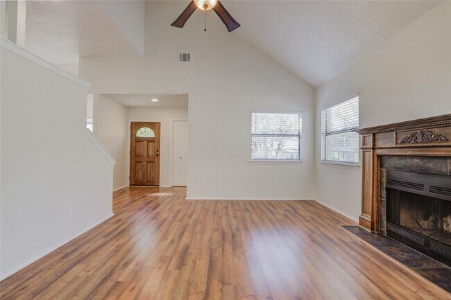 Foto del edificio - 10002 Talleyran Dr