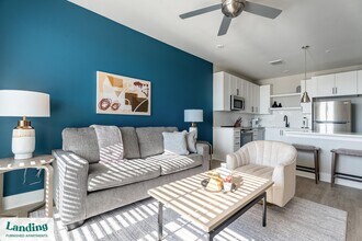 Building Photo - 300 E Broad St