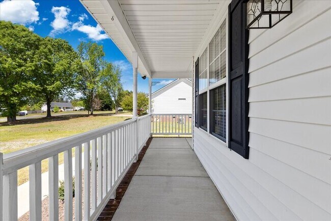 Building Photo - Clayton Home For Rent